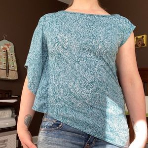 Flying Banjo Cool Asymmetrical Top, Green/Blue